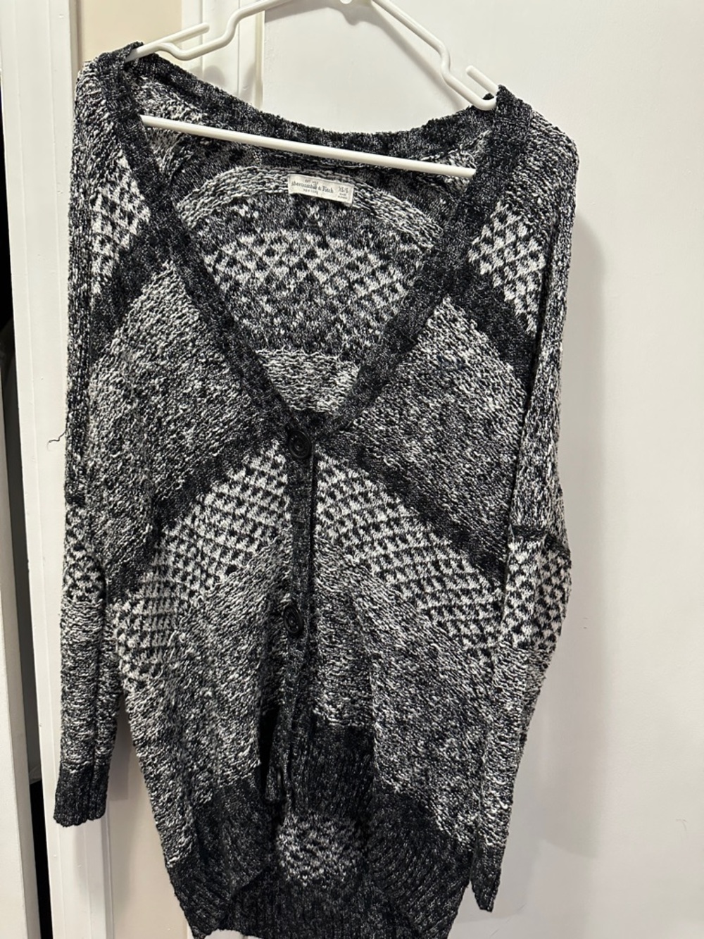 Abercrombie & Fitch Black and White V-Neck Button Cardigan